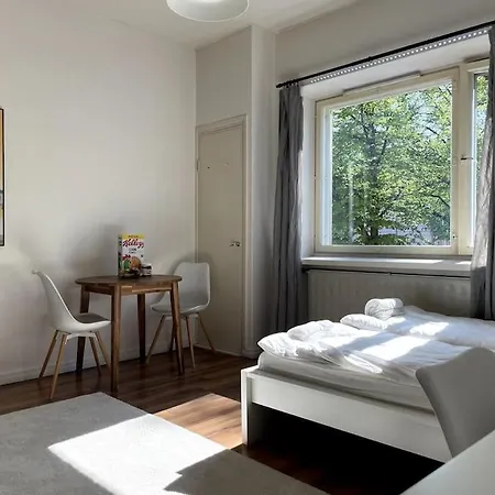 Studio The Vibe / 25min To Airpt & 5min To Center *